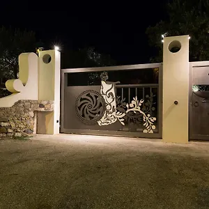 medea-residence.taorminaitalyhotels.com/